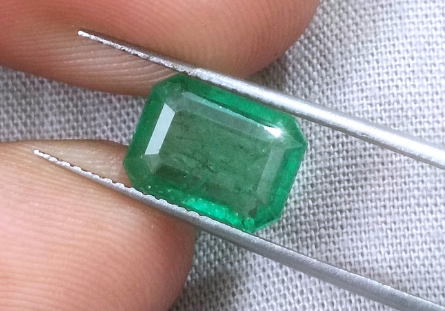 2.76ct GSI Certified Medium Green Zambian Emerald Minor Oiled Loose Gemstone