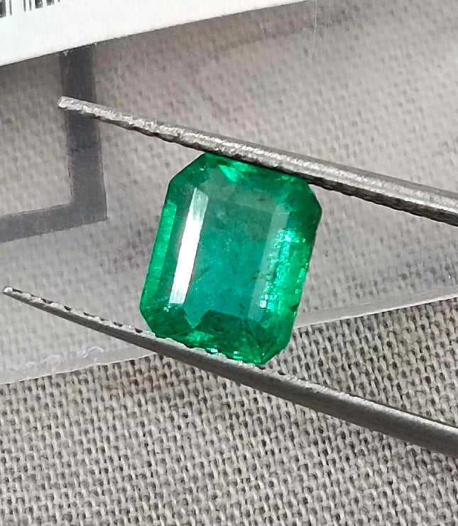 Certified 1.31ct Natural Zambian Emerald Parrot Green Octagon Cut Gemstone