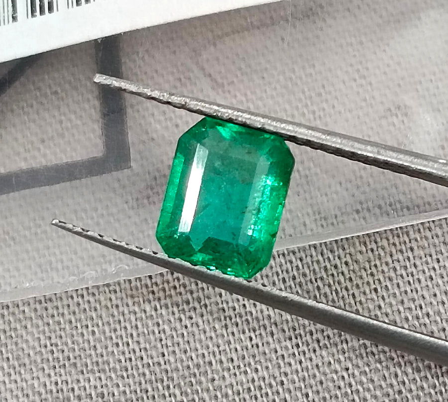 Certified 1.31ct Natural Zambian Emerald Parrot Green Octagon Cut Gemstone