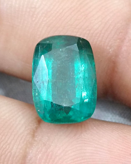 7.34ct Natural Zambian Emerald, Deep Green Cushion Cut Minor oiled Loose Gemstone.