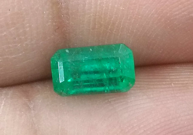 GSI Certified 1.44ct Medium Deep Green Natural Panjshir Emerald Minor Oiled Loose Gemstone