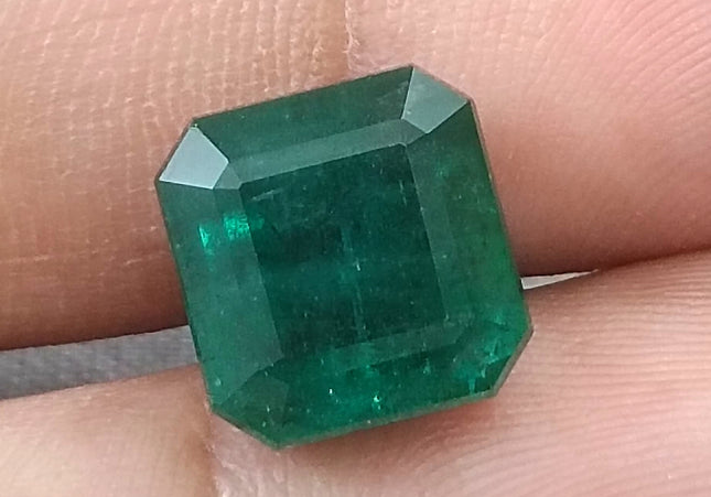 8.50ct Deep Green Natural Emerald, Earth Mined Loose Gemstone