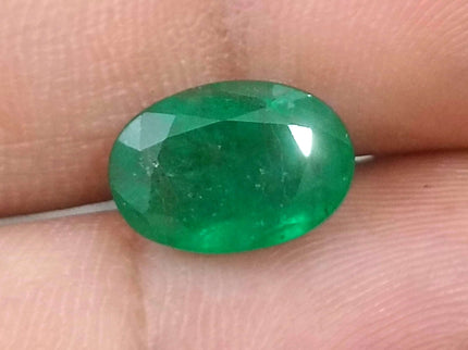 Zambian Emerald 4.09ct  Natural Certified Oval Cut Medium Green Loose Stone