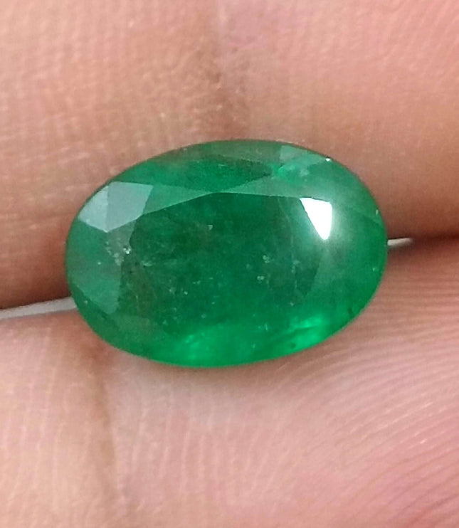 Zambian Emerald 4.09ct  Natural Certified Oval Cut Medium Green Loose Stone