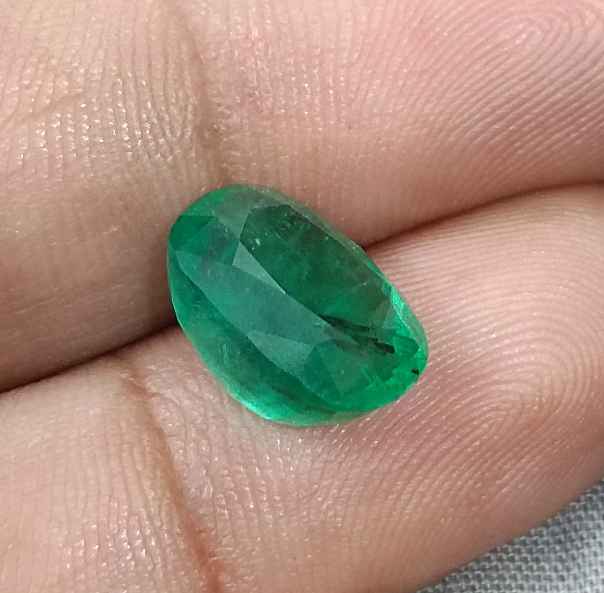 5.49ct Alpine Green Emerald, Natural Gemstone - SMSGEMS 