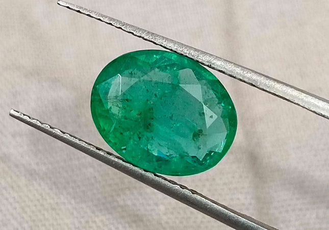GSI Certified 2.42ct Medium Green Zambian Emerald Minor Oiled Loose Gemstone