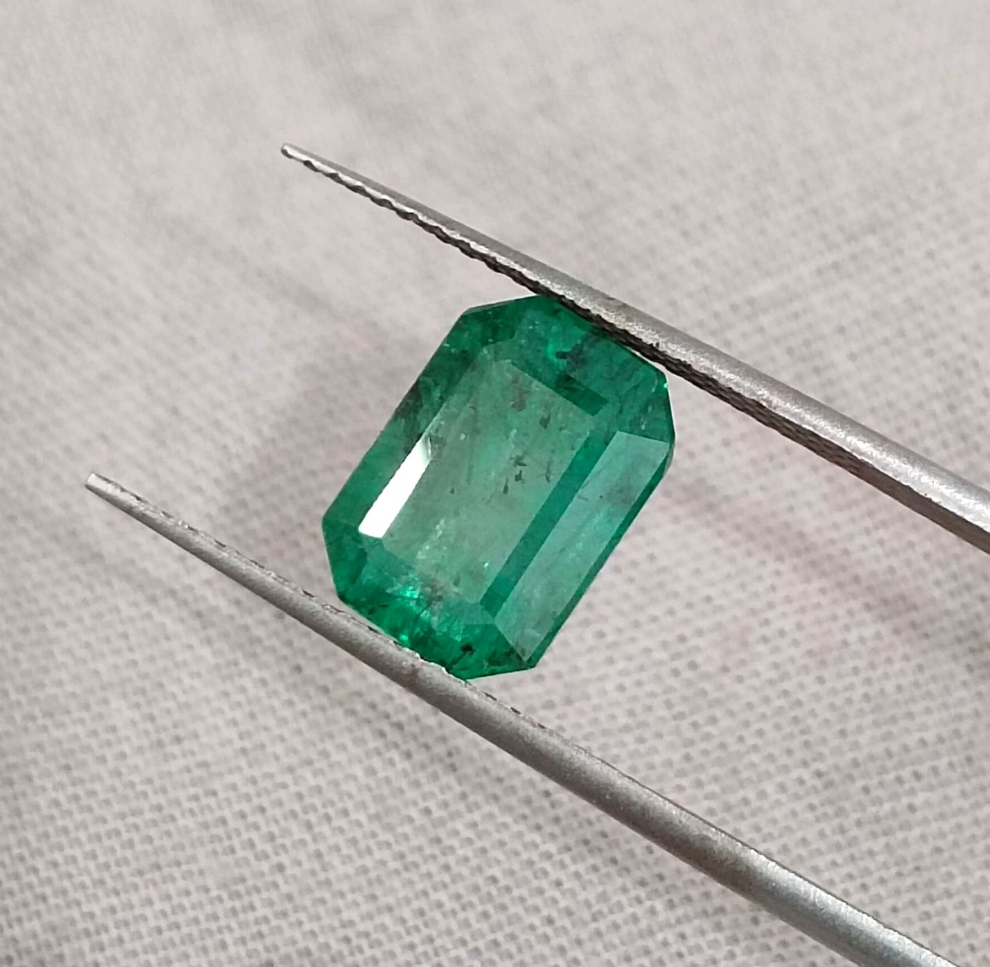 GSI Certified 3.51ct Zambian Emerald , 100% Natural Gem