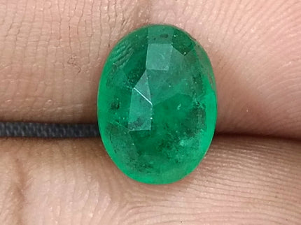 Grass Green Zambian Emerald 3.00ct Natural Certified Oval Cut Loose Gemstone