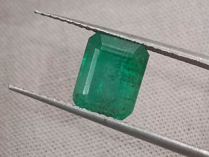 GSI Certified 2.42ct Medium Green Zambian Emerald, Natural Gemstone