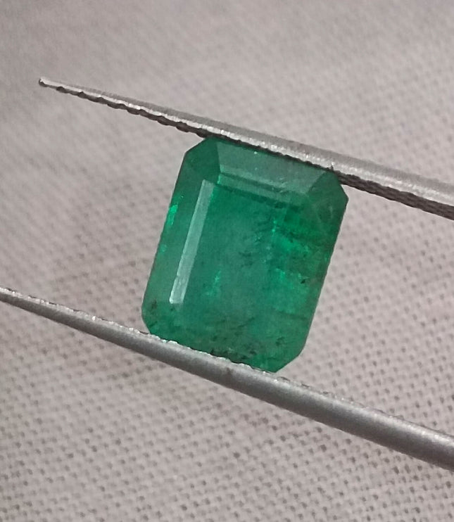 GSI Certified 2.42ct Medium Green Zambian Emerald, Natural Gemstone