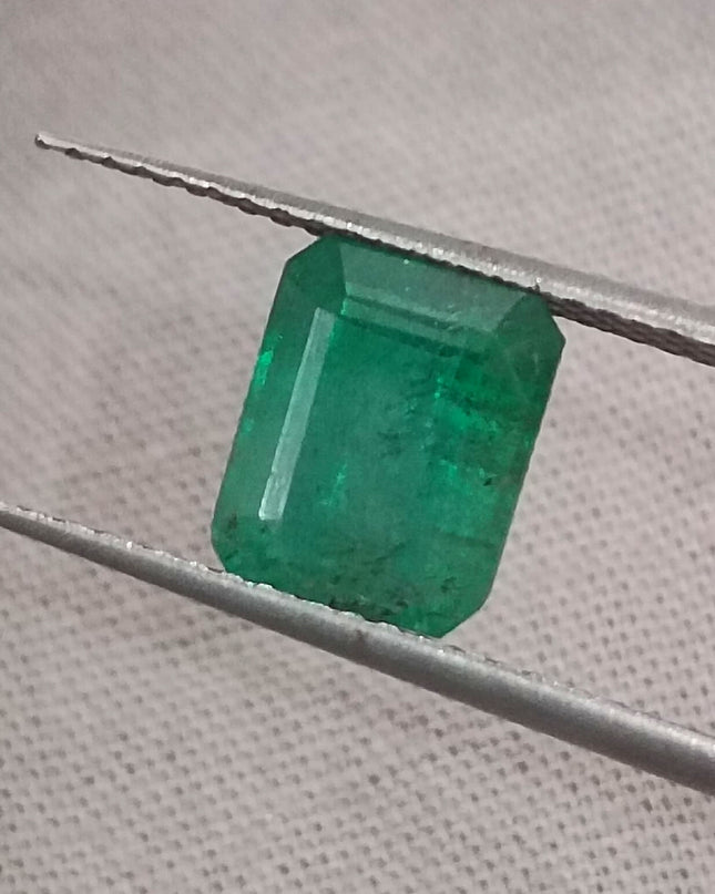 GSI Certified 2.42ct Medium Green Zambian Emerald, Natural Gemstone