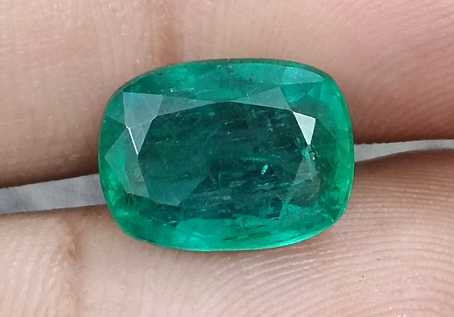 5.36ct Natural Zambian Emerald, Deep Pure Green Cushion Cut Minor Oiled Loose Gemstone.