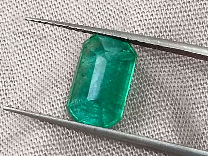 Panjshir Emerald 2.18ct Certified Medium Light Green Octagon Cut Loose Gemstone