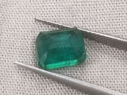 2.31ct Natural Emerald, High Quality Certified Zambian Origin Vivid Deep Green Stone