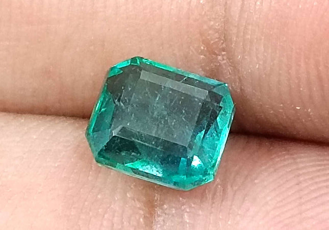2.09ct Medium deep green Zambian emerald natural minor oiled loose gemstone.