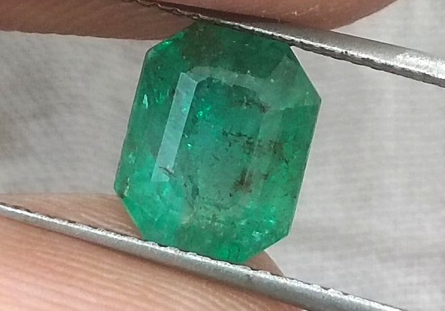 2.36ct GSI Certified Deep Green Zambian Emerald Earth Mined Loose Gemstone