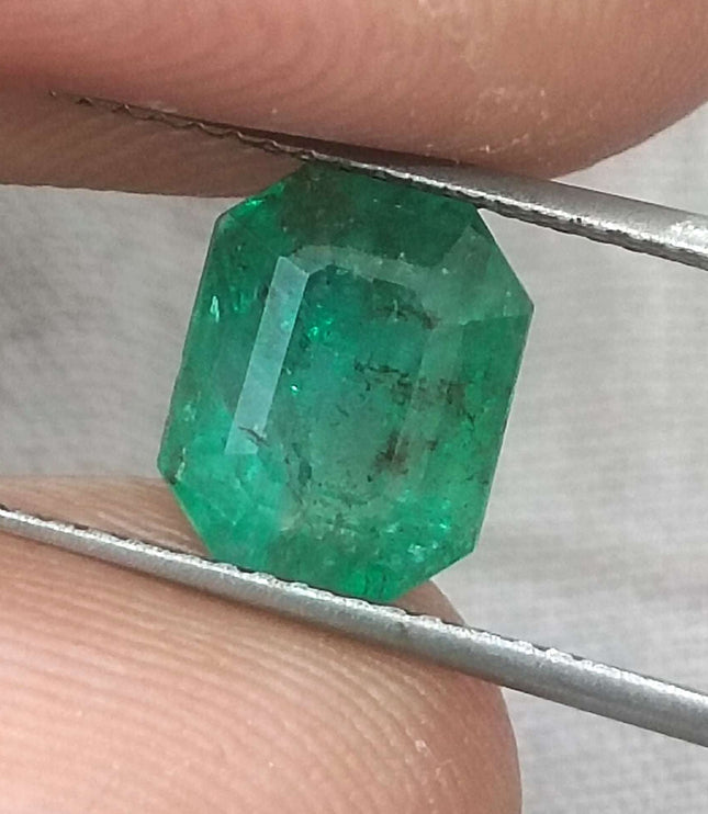 2.36ct Certified Zambian Emerald stone.