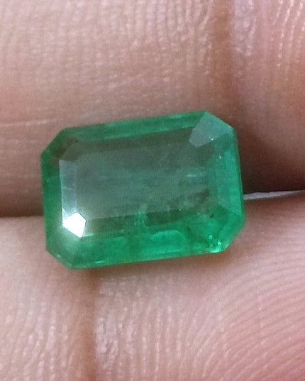 2.76ct GSI Certified Medium Green Zambian Emerald Minor Oiled Loose Gemstone