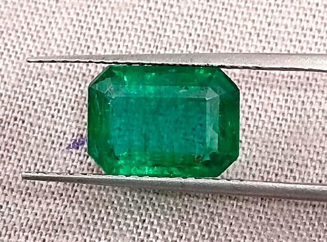 High Quality Natural Zambian Emerald 2.50ct Vivid Deep Green Minor Oiled Gemstone