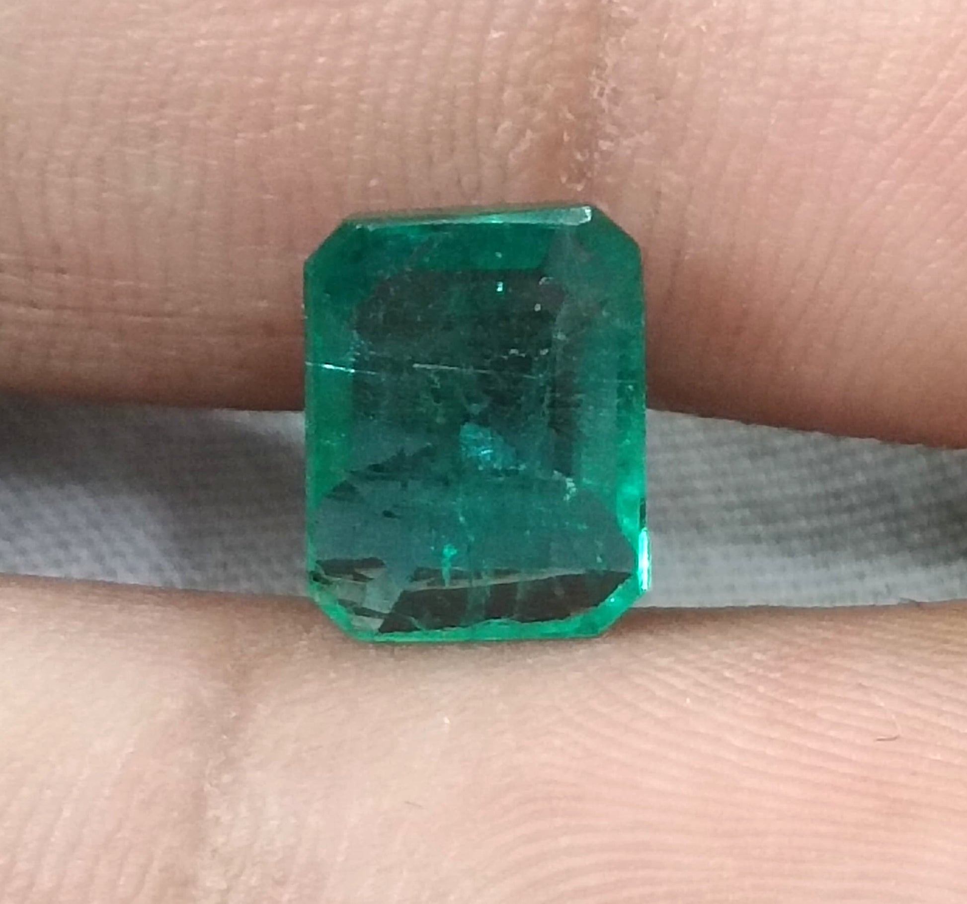 GSI Certified 3.14ct Zambian Emerald, 100% Natural Gemstone - SMSGEMS 