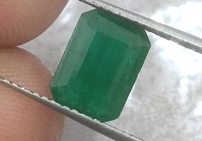 GSI USA Certified 1.68ct Deep Pure Green Natural Zambian Emerald Earth Mined Loose Gemstone
