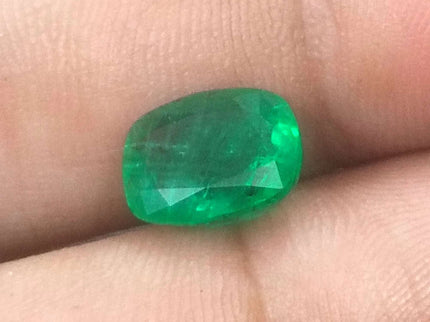 3.16ct Swat Emerald, Certified Natural Vivid Green Stone