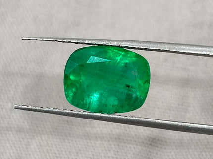 3.16ct Swat Emerald, Certified Natural Vivid Green Stone