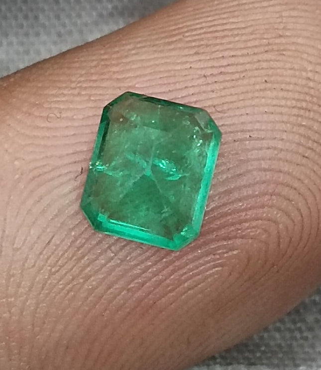 Panjshir Emerald 1.07ct Natural Certified Neon Green Emerald Cut Loose Gemstones
