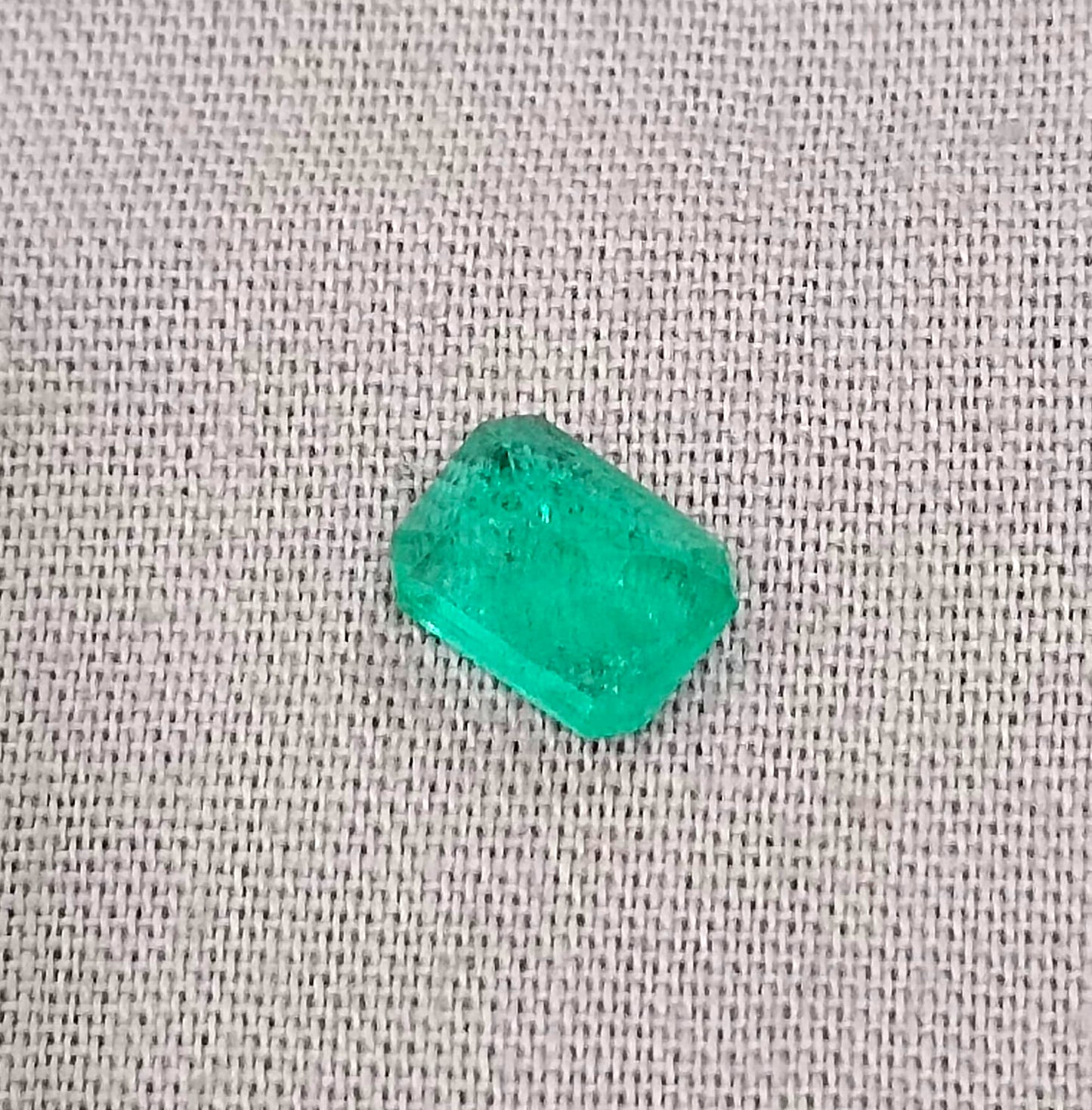 GSI Certified 1.12ct Colombian Emerald, 100% Natural Earth Mined Gemstone