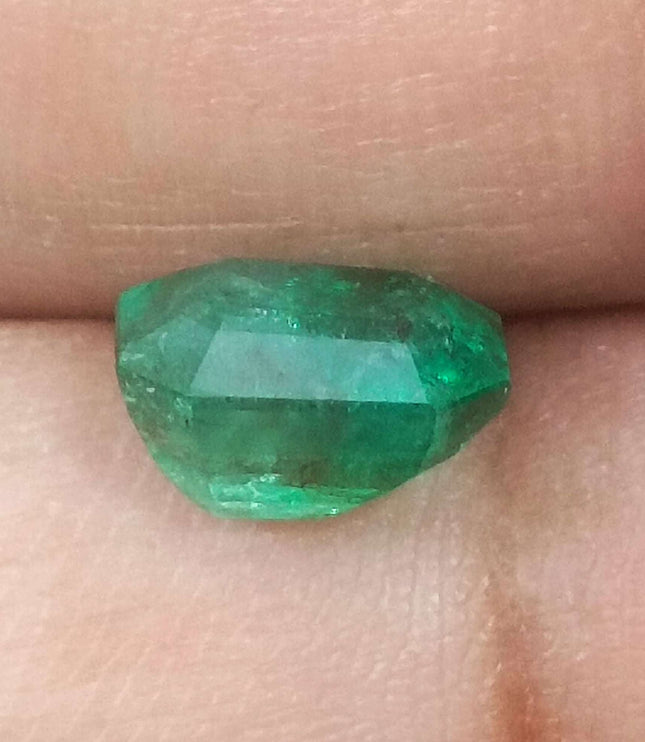 2.36ct Certified Zambian Emerald stone.
