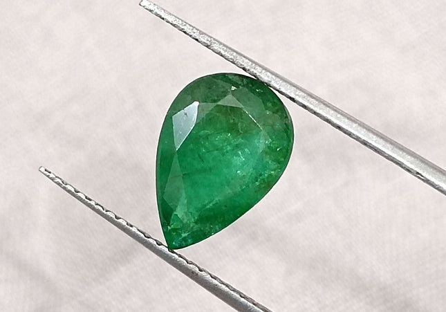 2.31ct GSI Certified Deep Green Zambian Emerald Minor Oiled Loose Gemstone