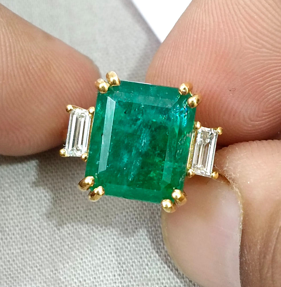 8.36ct Natural Emerald Ring Set with 0.38ct Diamonds(CVD) 925 Silver Gold Plated