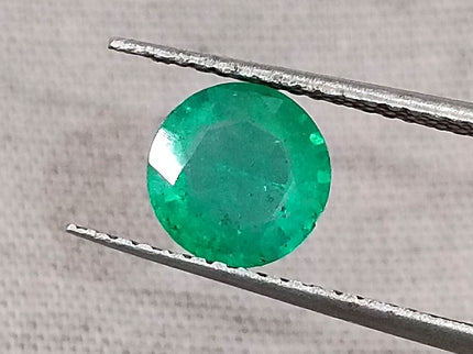 Zambian Emerald 1.00ct Certified Natural Medium Bright Shamrock Green Round Cut Gemstone