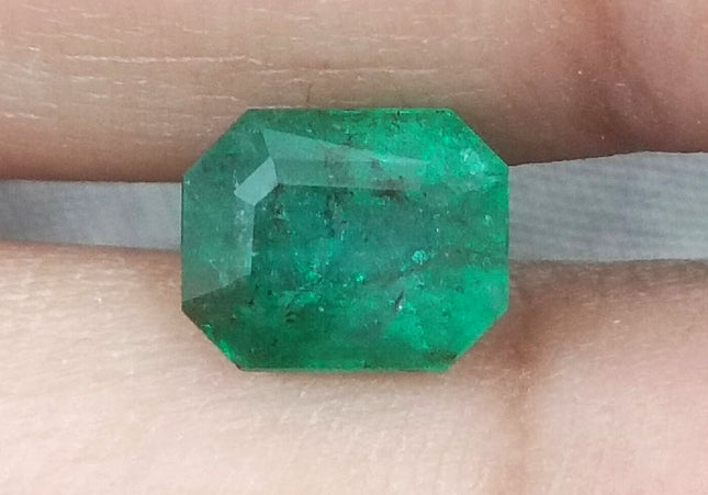 2.36ct GSI Certified Deep Green Zambian Emerald Earth Mined Loose Gemstone