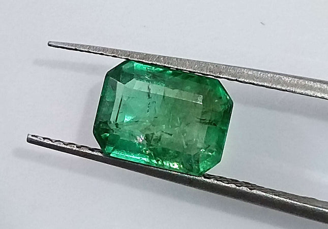 GSI Certified 1.62ct Medium Green Zambian Emerald Minor Oiled Loose Gemstone