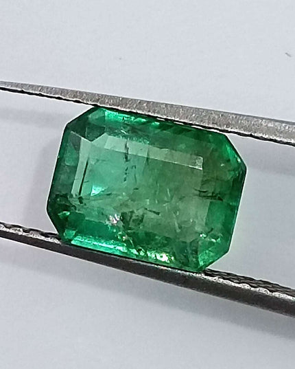 GSI Certified 1.62ct Medium Green Zambian Emerald Minor Oiled Loose Gemstone