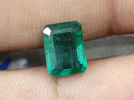 Natural Emerald 2.14ct Zambia Medium Deep Color SGL Certified Octahon Cut Minor Oiled Gemstone