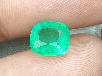 Ethiopian emerald 2.32ct Certified Neon Green Natural Gemstone