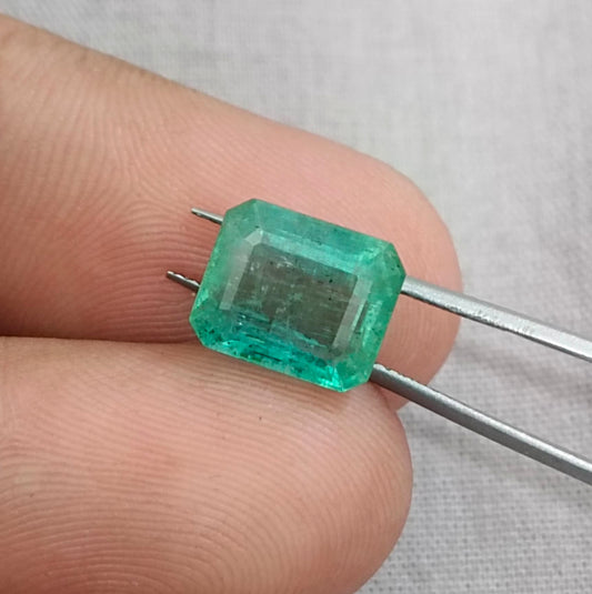 3.81ct Zambian Emerald , 100% Natural Gem