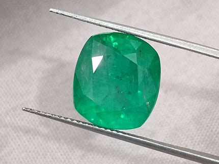7.30ct Emerald Natural Certified Medium Bright Alpine Green Cushion Cut Stone