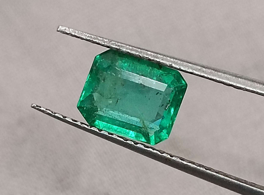 Certified 1.31ct Natural Zambian Emerald