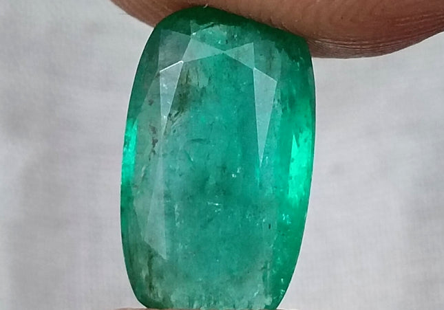 3.99ct Natural Zambian Emerald, Deep Green Cushion Cut Minor Oiled Loose Gemstone.