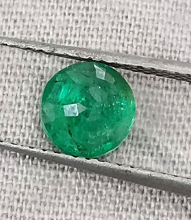 Zambian Emerald 0.88ct Vivid Green Round Cut Natural Gemstone