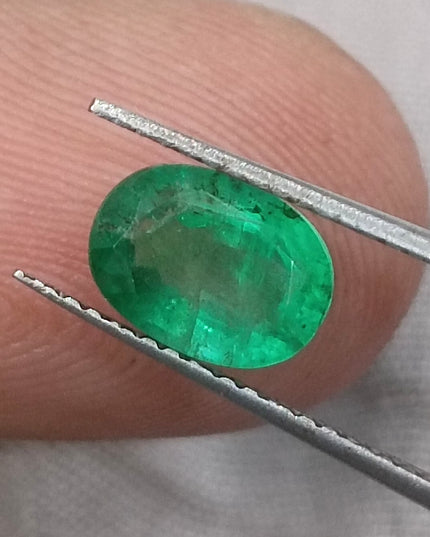 GSI Certified 1.33ct Vivid Green Natural Swat Emerald Minor Oiled Loose Gemstone