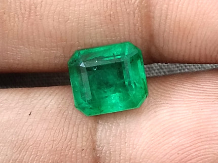Emerald Natural 3.64ct GSI Certified Medium Deep Parrot Green Octagon Cut Loose Gemstone