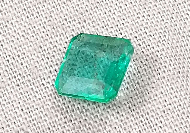 1.38ct Natural Zambian Emerald GSI Certified Minor Oiled Loose Gemstone