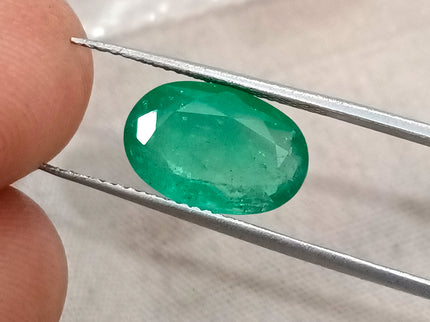 3.41ct Natural Emerald Medium Spring Green Zambian Oval Gemstone