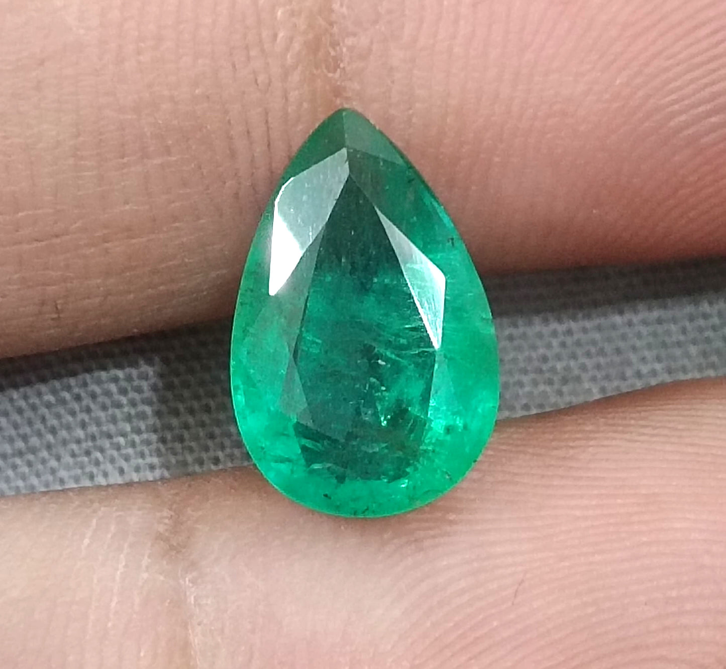 GSI Certified 3.78ct Medium Deep Emerald, Natural Earth Mined Gemstone - SMSGEMS 