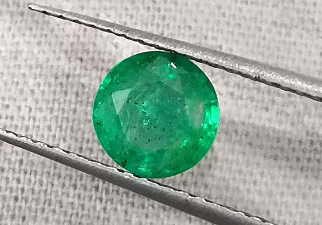 0.88ct Round Cut Natural Zambian Emerald
