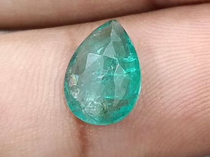 Certified 2.10ct Natural Zambian Emerald